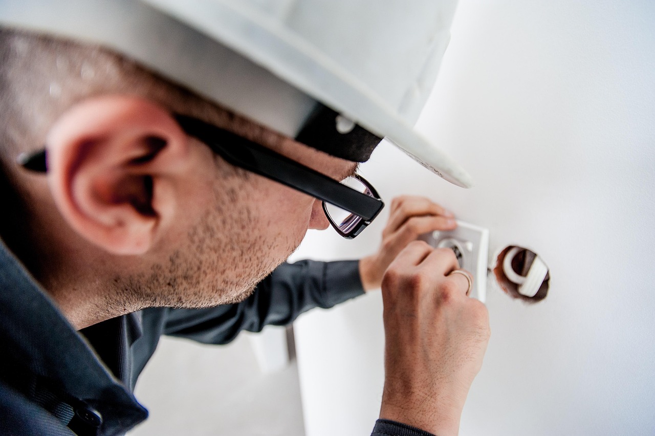 2026 Electrical Safety Audit: Beyond the Emergency Call